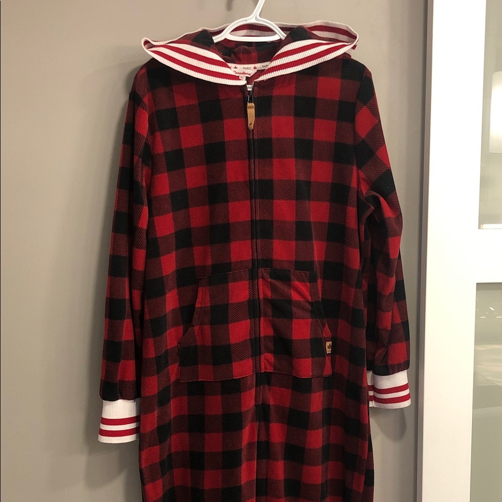 🍁Canadiana Red & Black Check Plaid Adult Onesie – Size XL